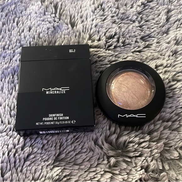 MAC Cosmetics Other - MAC Cosmetics Mineralize Skinfinsh